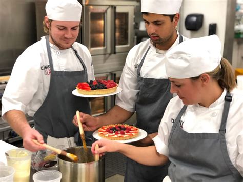 How much are culinary schools. Le Cordon Bleu. With a reputation the world over for culinary excellence Le Cordon Bleu is the largest hospitality education institution with over fifty schools and 20,000 students worldwide. Located in Bloomsbury Square, just two minutes from London’s Holborn station, students don’t have far to go for culinary … 