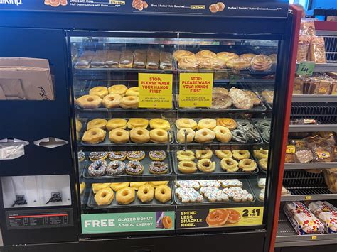 When you are ready to fry the donuts, lay out a tray lined with p