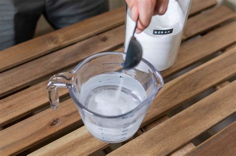 How much borax in bath water. 22 Apr 2024 ... How to Add Borax to Your Pool · Step 1: Add the Borax · Step 2: Run the Pump for 24 Hours · Step 3: Test Your Water · Step 4: Continue t... 