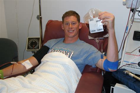 How much can you make from donating plasma. A Plasma Donor Must: 1. Be at least 18 years old. 2. Weigh at least 110 pounds (50kg). 3. Be in overall good health. Read more 