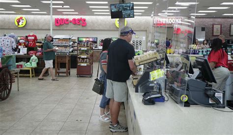 May 9, 2024 · Office Manager is the highest paying job at Buc-ee's at $51,000 annually. What is the lowest paying job at Buc-ee's in the United States? Cashier is the lowest paying job at Buc-ee's at $25,000 annually. How much does a Buc-ee's employee make on an average/hour in the United States? Buc-ee's employees earn $30,000 annually on average, or $14 ... . 