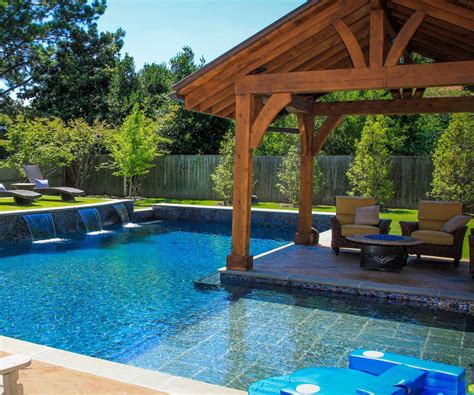 How much do pools cost. Cost of Plunge Pools. As with all home improvement projects, prices for materials and labor vary. A small plunge pool can cost $10,000 to $25,000 or more. A ballpark figure for installing an in-ground plunge pool is about $20,000. While this is less than a traditional in-ground pool, it’s not an inexpensive upgrade. 
