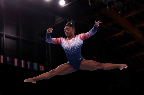 How much does Simone Biles make in endorsements 