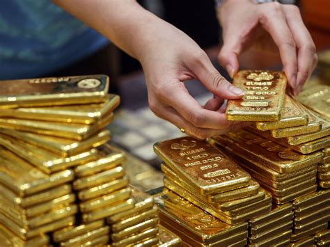 How much does a brick of gold cost. A standard gold bar, also known as a Good Delivery gold bar, costs $750,000. He weighs about 27.4 pounds. maybe 400 oz. ... How much does a precious metal brick cost? $750,000. This 400 ounce gold bar is quite large at 27.4 pounds and is valued at around $750,000. These bars are held and traded …