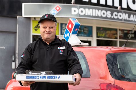 How much does a domino%27s delivery driver make. How much does a Delivery Driver make at Domino's in New Zealand? Average Domino's Delivery Driver hourly pay in New Zealand is approximately $22.36, which is 8% below the national average. Salary information comes from 45 data points collected directly from employees, users, and past and present job advertisements on Indeed in the past 36 months. 