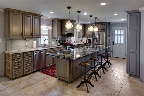 How much does a kitchen remodel cost. The kitchen is the heart of the home. And because that’s the case, having a beautiful and functional space is essential for most homeowners. Fortunately, finding inspiration for yo... 