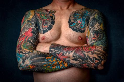 How much does a sleeve tattoo cost. Oct 24, 2023 · Depending on that and location, the price can range anywhere from $50 to $500 per hour or $500 to $5,000 for a flat day rate. Expect to pay closer to the higher end if you live in a big city like ... 