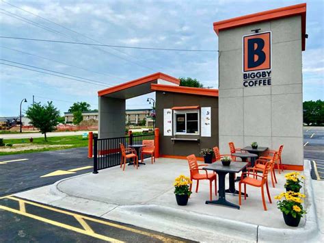 The average BIGGBY COFFEE salary ranges from approximately $26,383 per year for Shift Leader to $31,307 per year for Restaurant Manager. ... How much does BIGGBY COFFEE pay? Job Title. Popular Jobs. Location. South Carolina. Average Salaries at BIGGBY COFFEE. Management.. 
