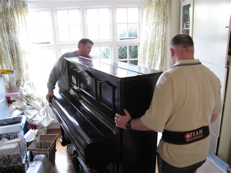 How much does it cost to move a piano. How much does it cost to move a piano? The cost of moving a piano can vary depending on factors like its size, weight, and distance of the move. On average, it can range from $150 to $800. Additional costs may include packing, disassembling, and … 