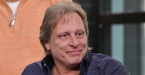Feb 22, 2020 · How much does the cast of Deadliest Catch make? His recent appearance came in the 2020 episode titled ‘The Russian Front.’ According to the latest reports, Deadliest Catch cast Sig Hansen earns around $500K for every season he appears on. As things stand, Sig Hansen’s net worth is $5 million. Keith Colburn. . 