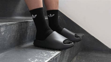 Since then, adidas Yeezy has set new standards for progressive sneaker designs with the Yeezy 350, 450, 700, Foam Runner and more. Today adidas Yeezy's influence is felt across the style spectrum, ... Yeezy Slides 'Slate Grey' 2023. $98. Yeezy Slides 'Granite' 2023. $93. Yeezy Boost 350 V2 'MX Dark Salt' 2023. $243. Yeezy Boost 700 'Wave …. 