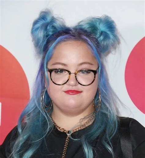 How much is Lauren Godwin Net Worth in 2022 