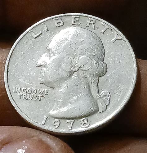 How much is a 1978 no mint mark quarter worth. The total weight of 1,000 quarters is 5,670 grams. This is based on figures found in the United States Mint’s 2011 Annual Report, which indicates that a quarter dollar weighs 5.670... 
