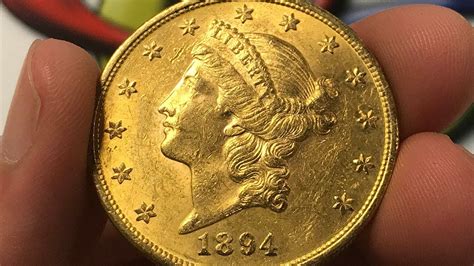 The 1900 Liberty Head $20 Gold Coins contain 0.9613 ounces of gold, weigh 33.44 grams, and measure 34 millimeters wide. The coins heavy weight and large size make them very popular among coin collectors and investors. The history behind these coins, is directly linked to the discovery of gold during the Gold Rush, adds a romantic dimension …. 