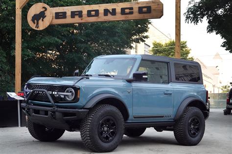 How much is a ford bronco. For a 2024 Ford Bronco, a 20-year-old male pays an average rate of $4,268 per year, while a 20-year-old female will pay $3,052, a difference of $1,216 per year in the women’s favor by a large margin. But by age 50, the cost for men is $1,862 and the rate for females is $1,816, a difference of only $46. Be a careful driver and save. 