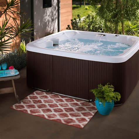 How much is a hot tub. A solid cement slab that can safely support a fully-loaded hot tub must be no less than four inches thick. For maximum strength, I recommend a depth of six inches. Do not excavate the ground deeper than six inches as the concrete slab requires the soil beneath to be solid enough to ensure stability. 