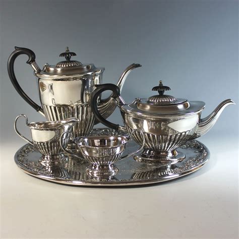 How much is a silver plated tea service worth. How much is a silver tea set worth? 1 Answer. A basic sterling silver tea set costs around $1,000. However, the older the set is, the more expensive it will be. Some antique silver tea sets are worth up to $400,000. 1stDibs Expert February 22, 2021. 