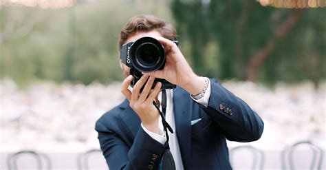 How much is a wedding photographer. Photography: 8%. Photography is one of the best investments for your wedding. Great photos will last a lifetime and become prized keepsakes from the big day, making this a splurge-worthy purchase. To-be-weds usually spend about 8% of their wedding budget on their photographer. 