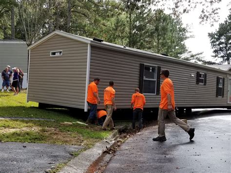 How much is it to move a mobile home. 6 days ago ... The average cost of moving a mobile home is between $4,000 and $7,000 for moves of less than 100 miles. For moves over that distance, expect to ... 