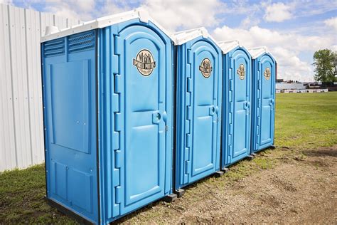 How much is it to rent a porta potty. Our porta potties are the perfect solution for any event or project in Ohio. Designed with durability and functionality in mind, our spacious and well-ventilated units come equipped with all the essential amenities. With regular maintenance and thorough cleaning, our porta potties ensure optimal comfort and satisfaction for your guests or workers. 