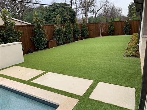 How much is turf per square foot. Generally speaking, We recommend using 8-15kg sand per square meter for 30-40mm landscape grass. A general rule of thumb is to use enough infill such that only the top ½” to ¾” of your grass is exposed. The sand needs to be applied evenly into the artificial turf surface through a drop spreader. Once spread in place, the sand needs to be ... 