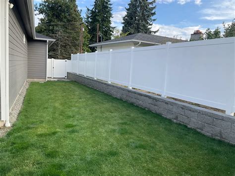 How much is vinyl fencing.  Vinyl fence pricing is $25 to $45 per linea...