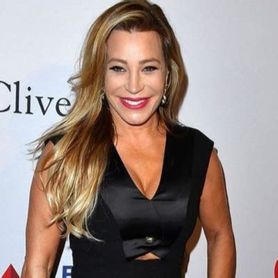 How much money makes Taylor Dayne? Net worth