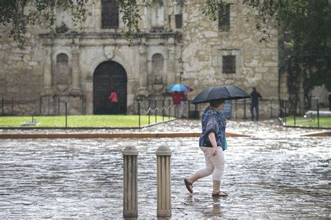 How much rain last night san antonio. 27 mag 2023 ... As of Wednesday, the Alamo City has recorded a total of 11.54 inches of rain so far this year, according to a recent data from the National ... 