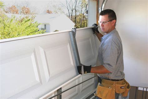 How much to replace garage door. Nov 30, 2023 ... The average cost to repair a garage door is $190, with additional costs depending on the door size and type and the repairs needed. Typical ... 