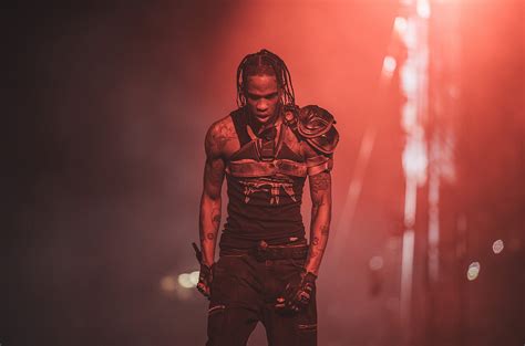 How much travis scott makes a show