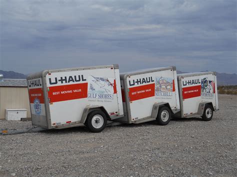How much u haul trailer. Instruction Manual. Our 10ft moving truck (the smallest truck you can also tow your car behind) is used by customers who are moving a studio or 1 bedroom apartment. The 10ft truck is our smallest box truck rental available for long distance One-Way moves and local In-Town moves. The 10ft moving truck can easily fit a king sized bed, frame ... 