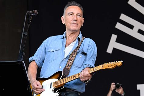How old is bruce springsteen