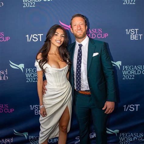 January 10, 2023. Silvana Mojica is the new girlfriend of Barstool Sports founder Dave Portnoy. Not long ago, the social media celebrity disclosed that he had been lately spending a lot of quality time with his Colombian girlfriend. Keep reading further to know everything to learn more about the story of Silvana's life and her budding romance .... 