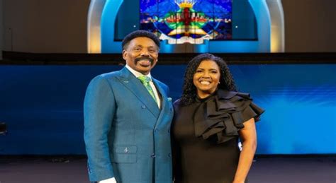 Pastor and author Tony Evans recently privately married his fiancée, Carla, and the two are "excited to continue serving the Lord together," the church said in a statement Sunday. .The 74-year-old pastor of Oak Cliff Bible Fellowship in Dallas announced his engagement to Carla Crummey in September, noting that he lost his husband in 2019.