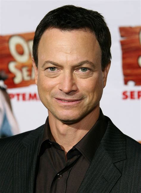 How old is gary sinise