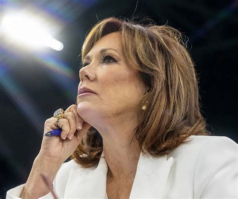 How old is kelli finglass