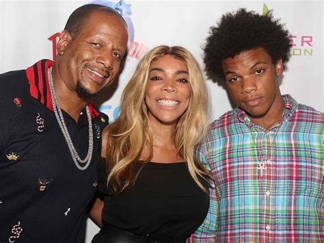 How old is kevin hunter jr