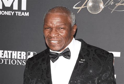 How old is mayweather sr