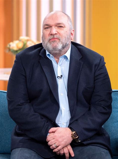 How old is neil ruddock