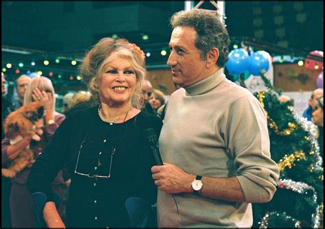 How old is nicolas-jacques charrier