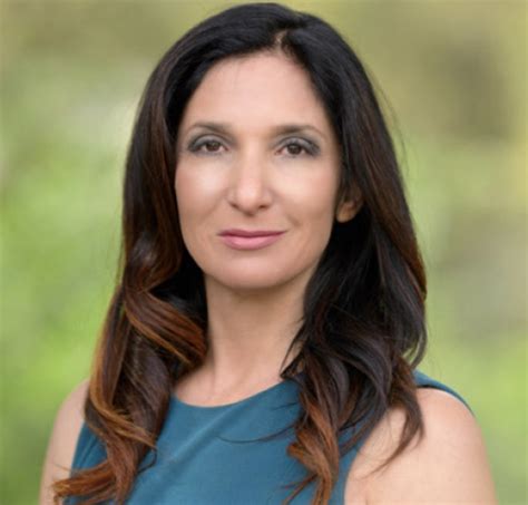 How old is nomi prins