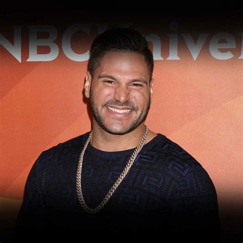 How old is ronnie magro