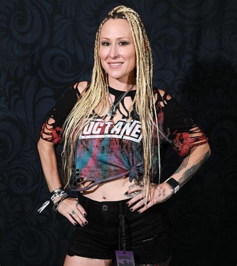 In her own words, Shannon Gunz gives Hollywood Patch a glimpse into her life as a heavy metal DJ. Shannon Gunz, 27. Location: Hollywood Boulevard and Cosmo Street. Original Hometown: Chino Valley .... 