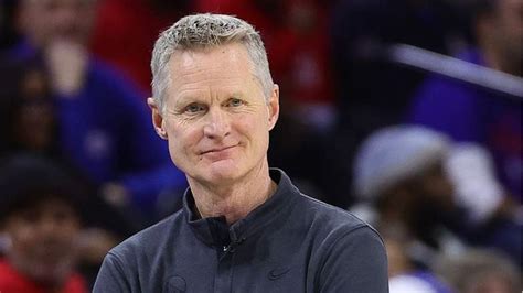 How old is steve kerr
