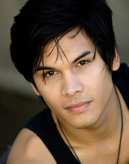 How old is steven skyler glee