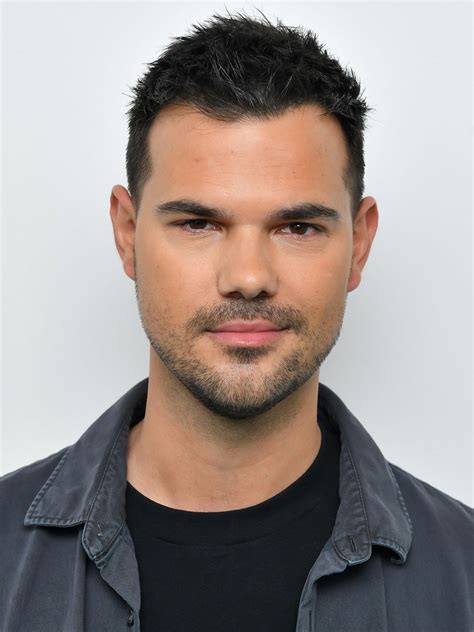 How old is taylor lauther