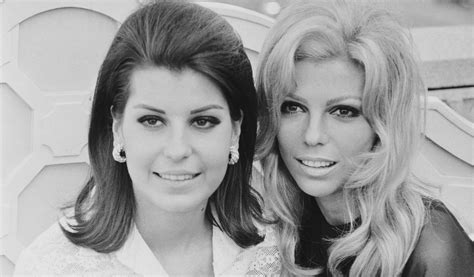 How old is tina sinatra