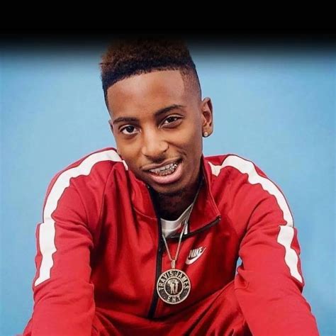 Age: 27 Years Old. Profession: Comedian, Rapper, TikTok Star, YouTube Star. instagram/funnymike. Correction. FunnyMike is an American comedian, rapper, TikTok star, and YouTube star. He got famous online from sharing funny contents such as prank and challenge videos. He’s also known by different nicknames, including …
