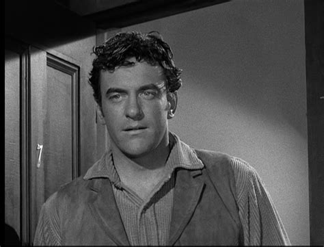 How old was james arness when he started gunsmoke. James Arness played Marshal MattDillon for a good 20 years on the CBS show "Gunsmoke". ... However, "Gunsmoke" star James Arness sadly had the opposite experience as a father. He bid farewell to … 