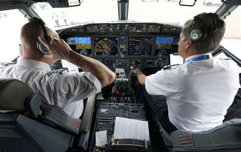 How safe are cockpits? Aviation experts weigh in after security scare on board Horizon Air flight